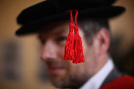 升學】讀博士如同修煉《葵花寶典》？一條七難八苦之學術路｜廖詩颺｜香港01｜博評