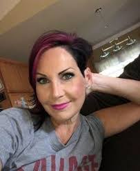 Amanda Sellars's Instagram, Twitter & Facebook