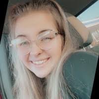 Barbara Vinyard's Instagram, Twitter & Facebook