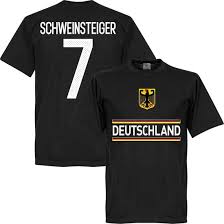 Maak dan gebruik van onze gratis retourservice. Bol Com Duitsland Schweinsteiger Team T Shirt L