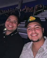 Xavier Reyes (@xavierreyezs) • Instagram photos and videos