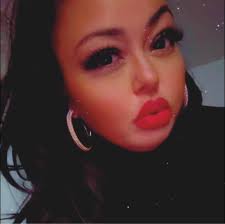 you are ghetto AF if you take a selfie with your loved one in a casket at  their funeral and post it to social media 😪😂💀