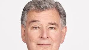 Stanley Lynch's Instagram, Twitter & Facebook