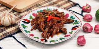 Diberi isian telur dan daging ayam makin gurih lezat. Axnl47boxgc7wm