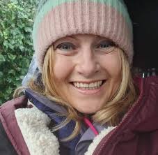 I started cutting my hedge the old fashioned way but it started raining.