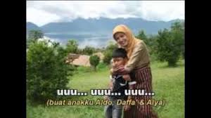 lirikata lirik lagu cepat pulang adi (ayah dan ibu) dari laoneis band. Wahai Ayah Dan Ibu Daffa Clip Youtube