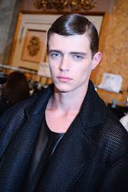 Choose a comb with the right bristles and right amount. Sexy Best Short Hairstyles For Men With Thick Hair