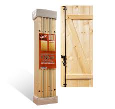 Pas de taches pourries, bois en parfait état. Volets En Kit Bois A Lames Verticales 27 Mm A Barres Et Echarpes