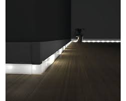 Led Kanal Fur Led Sockelleiste Opal 22x2500 Mm Bei Hornbach Kaufen Sockelleisten Beleuchtungskonzepte Led