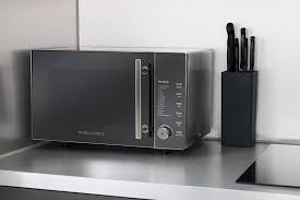It's compactly designed for small and large kitchens as well. Top 21 Best Microwave Ovens 2020 Rating