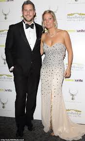 Ant, who was born in england, is a tv presenter and a motor specialist. Renee Zellweger 52 And Ant Anstead 42 Just Click And Are Both Creative Amid Dating Rumors Daily Mail Online