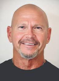 Brian Crull's Instagram, Twitter & Facebook