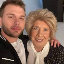 Todd and Savannah Chrisley relationship