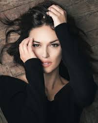 Sara Vega's Instagram, Twitter & Facebook