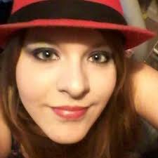 Audrey Barton (@apple_rocker)