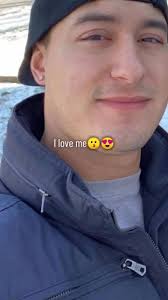 I'm a fair individual who adapts to changes in life to the fullest😊