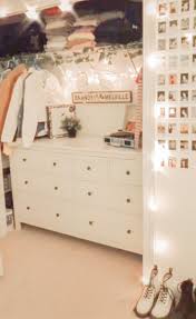 Here you can find some of the finest teen bedroom ideas to include on the walls. P I N T E R E S T Xxsarahelisexx Bedroom Design Room Decor Cozy Room