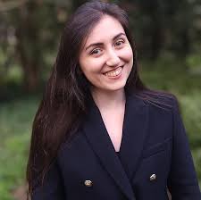 She Started It : Gilbert, Sian, Butler, Ione, Fulford-Brown, Billie,  Cullum, Sarah, Piazza, Anne-Marie, Lynch, Ella, Ovens, Sarah, Various  Narrators: Amazon.ca: Livres