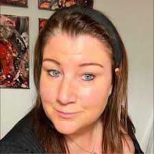 Hi, does anyone know of good networking groups locally or online?