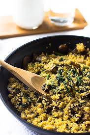 Creamy Coconut Spinach And Mushroom Quinoa Jessica In The Kitchen Spinach Stuffed Mushrooms Good Healthy Recipes Healthy Recipes