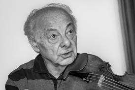 Mabel Quick's Instagram, Twitter & Facebook