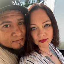 Is the West 11th Wendy's drive-thru area clean?