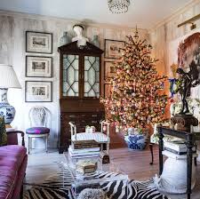 Discover our selection of stylish christmas decorations from scented candles and fun figurines to beautiful baubles and ornaments. 15 Holiday Decorating Tricks Interior Designer Christmas Ideas