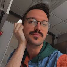 kathryn newton looks so much like miley cyrus during a very specific scene  in abigail and i need someone to validate this feeling