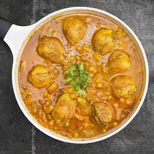 Cari De Poulet Au Lait De Coco Servir Avec Du Riz Et Accompagner De Yogourt Et De Chutney A La Mangue Recipes Best Curry Recipe Chicken Recipes