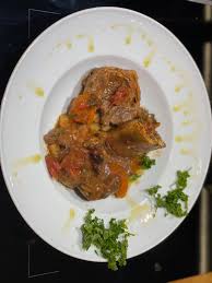 Va recomand sa incercati si reteta italiana de tiramisu, poate fi un desert perfect pentru o masa. Osso Buco Reteta De Mancare Italiana Din Rasol De Vita Alfred S Kitchen