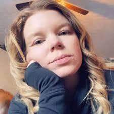 How to contact Head Start in Defiance, OH to enroll a child?