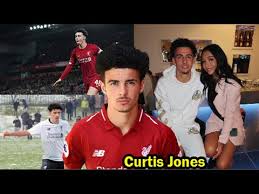 Curtis jones changed the game as soon as he came on. Sadio Mane S Amazing Reaction To Curtis Jones Stunner Liverpool 1 0 Everton Youtube