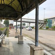 The official aeon mall bukit tinggi facebook page, largest shopping centre in klang with more than 180 shops to. Aeon Bukit Tinggi Shopping Center Oppsite Bus Stop Bus Stop