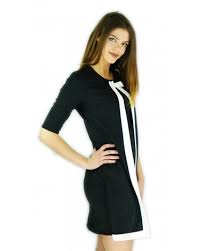 How to dress like an italian woman — alexandra de curtis | luxury italian leather handbags, purses, ballet. Robes Tuniques Italiennes