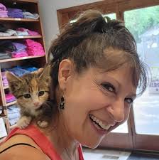 Longtime CRT member Kathryn Karp, who was an avid fan of music and of  Chicago radio, passed away last month. Her husband, Adam, posted this