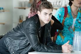 Celebrity Entertainment Hero Fiennes Tiffin May Play A Bad Boy In After But He S Totally Swoon Worthy Off Screen Popsugar Celebrity Photo 5