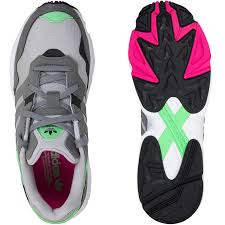 Mit adidas herren schuhen läufst du allen davon. Adidas Originals Sneaker Yung 96 Grau Pink Grun Hier Bestellen
