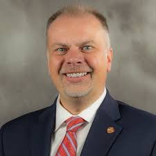 David Mccutcheon's Instagram, Twitter & Facebook