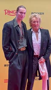 Rod And Son Alastair At The Boxing Last Night 15/11/25