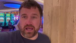 Busto Tourney Pros Crash the $1/$2 Game!!