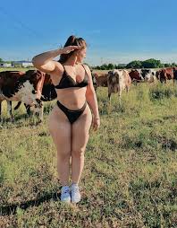 Ninakhlv - Free Nude Pics Galleries More At Babepedia - PAWG Shaking