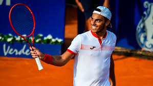 Comenzó a jugar al tenis a los 6 años en el club de tenis el collao de manises (valencia), en la escuela dirigida por juan josé cabrera marquina.cita requerida su padre se llama josé y su madre inma. Francisco Cerundolo Pisa Fuerte En El Argentina Open Le Gano A Pablo Andujar Y Se Metio En Semifinales La Voz De San Pedro Periodico Digital Radio Tv