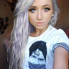 Bailey Fuller (@WeirdBailey)