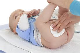 Liquides, pâteuses, moulées notez la présence de mucus, de sang. Comment Savoir Si Les Selles De Mon Bebe Allaite Sont Normales Dispensaire Dietetique De Montreal