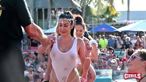 Fantasy fest reveals sexy dancers in Key West