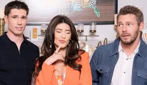 Bold & Beautiful: Jacqueline Macinnes Wood (Steffy) Posts Family Photo Of  Her Sons And Dogs