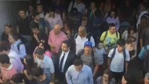 28 mil usuarios afectados por nuevo corte de luz en varias comunas de santiago nacional lo último enel informa que 11.950 clientes siguen sin luz en comunas de santiago Caos Y Congestion Ocasiona El Corte De Luz En Santiago Caos Y Congestion Ocasiona El Corte De Luz En Santiago Nacional 24horas