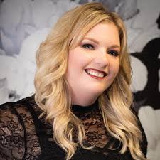 What's the best nail salon that's open