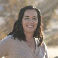 Rosalyn Carey's Instagram, Twitter & Facebook