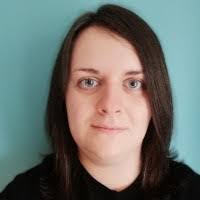 Jen Adamson's Instagram, Twitter & Facebook